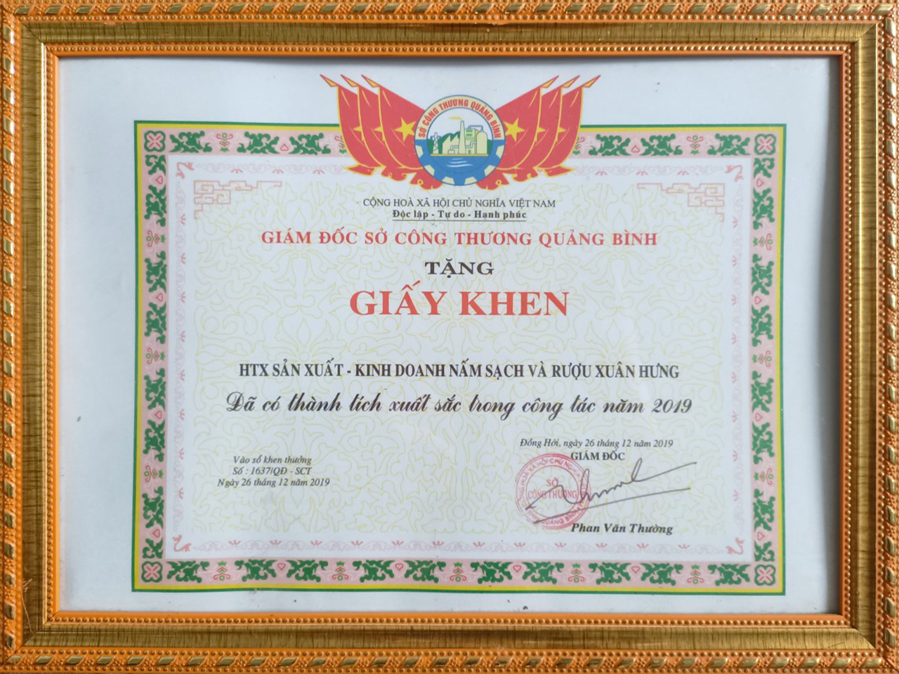 giay_khen_giam_doc_so_cong_thuong_11